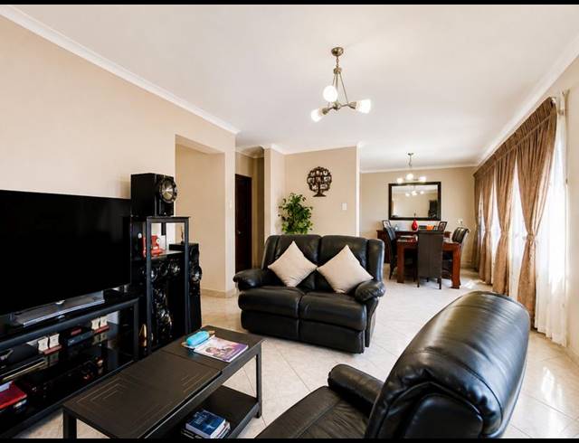 3 BEDROOM HOUSE FOR SALE IN NINAPARK